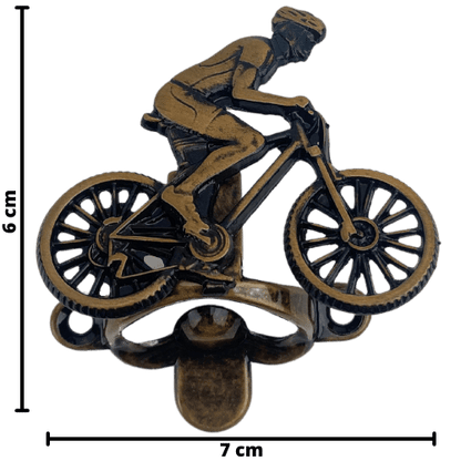 Abridor de Garrafas Ciclista Sentado em Metal Ouro Velho Escovado 7x6cm - Palácio da Arte