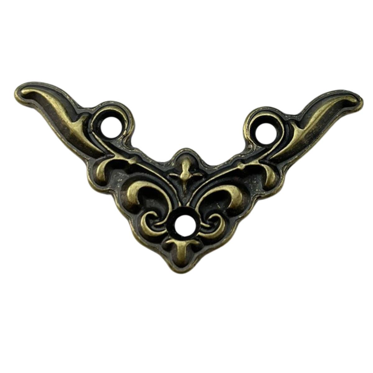 Cantoneira Elegante em Metal Ouro Velho M 3,5x3,5cm Kit com 2 peças - Palácio da Arte