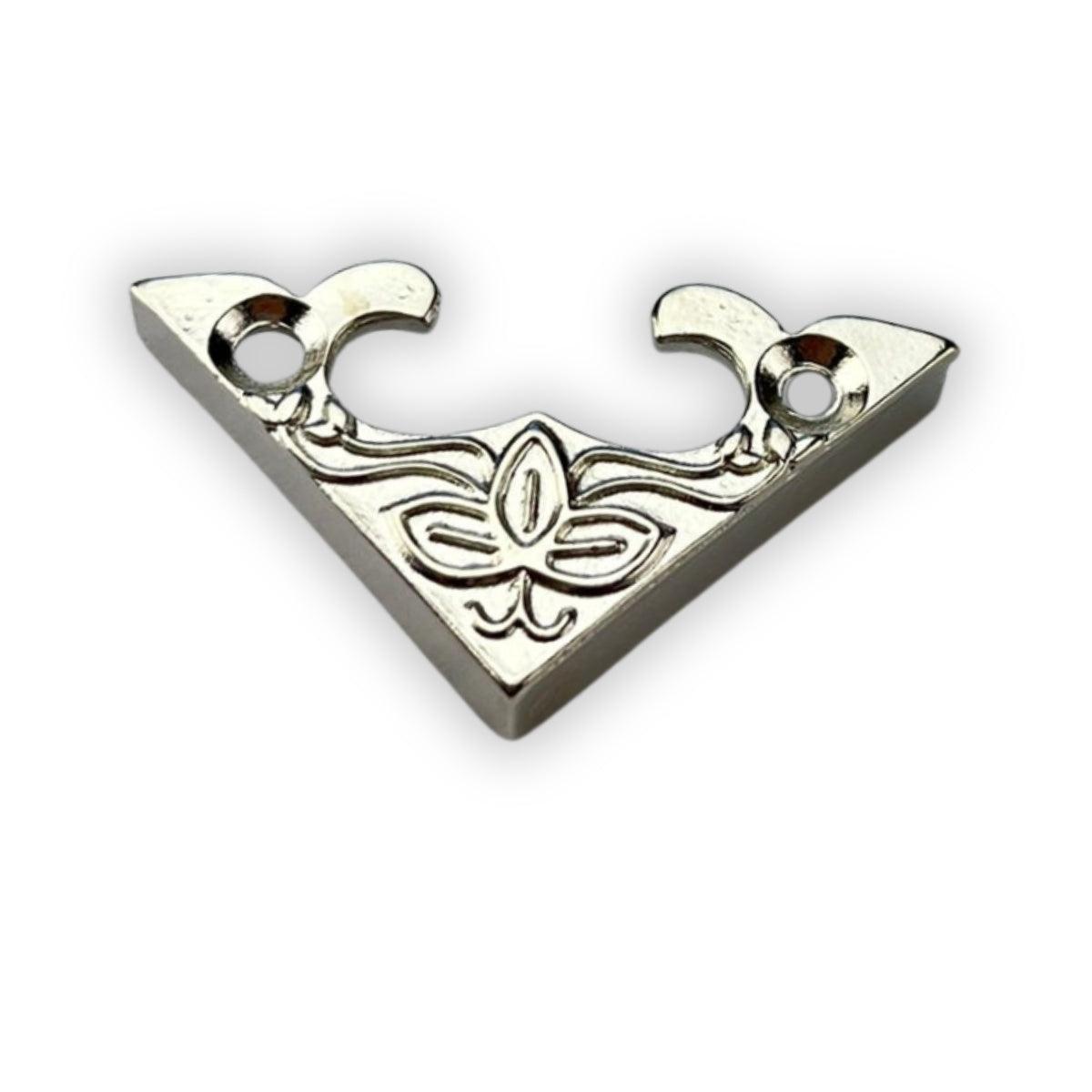 Cantoneira Flor em Metal Niquel M 2,8x2,8cm Kit com 2 peças - Palácio da Arte