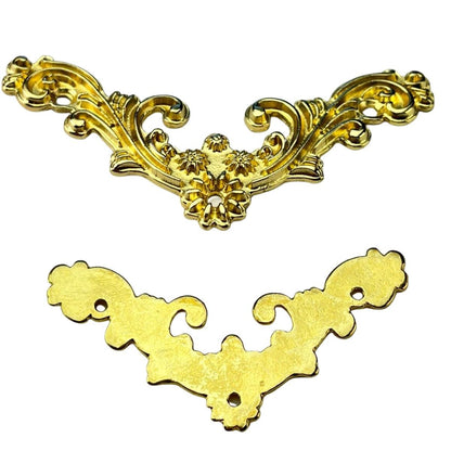 Cantoneira Floral em Metal Dourado 5x5cm Kit com 2 peças - Palácio da Arte