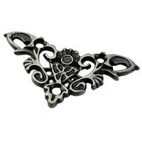 Cantoneira New Floral em Metal Prata Velho 3,4x3,4cm Kit com 2 peças - Palácio da Arte