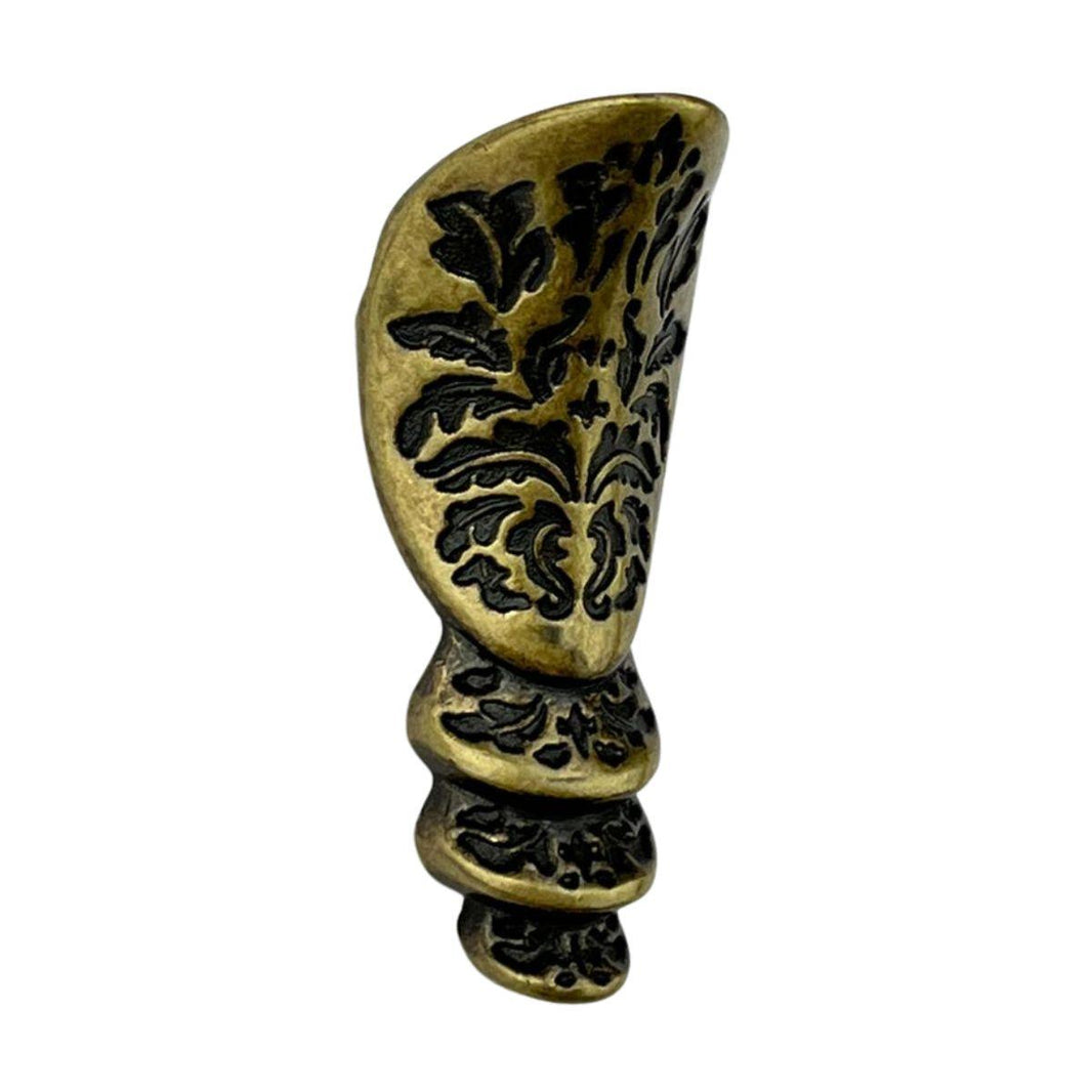 Pezinho Egípcio Bota em Metal Ouro Velho 1,8x4,5cm Kit com 4 peças - Palácio da Arte