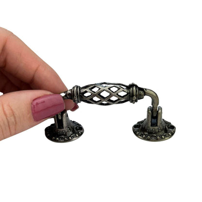 Puxador Alça Trançado em Metal Prata Velho 7,5x2cm Kit com 2 peças - Palácio da Arte