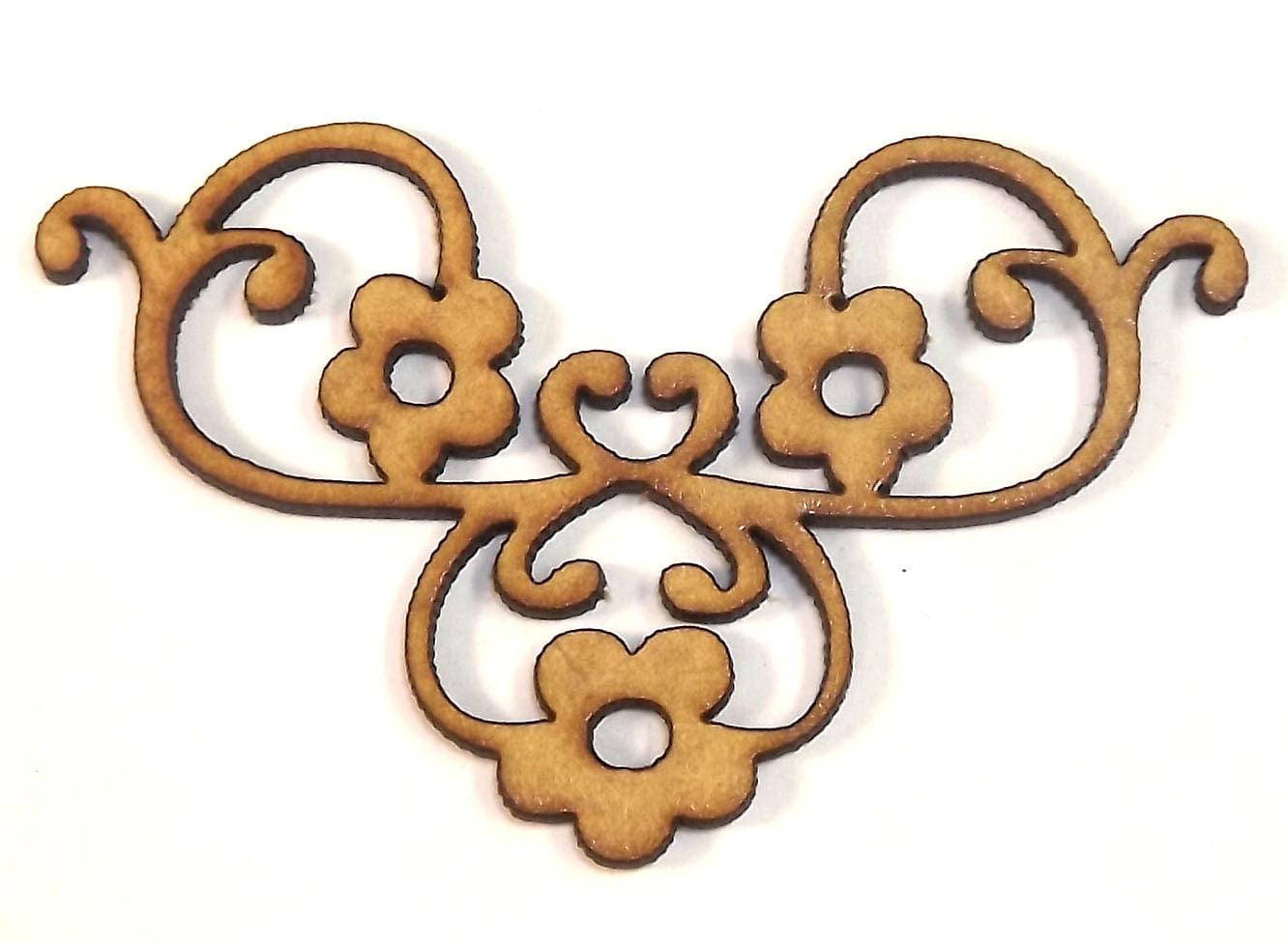 Aplique Arabesco Margarida 8 5x6cm Em MDF aplique-arabesco-margarida-8-5x6cm-em-mdf
