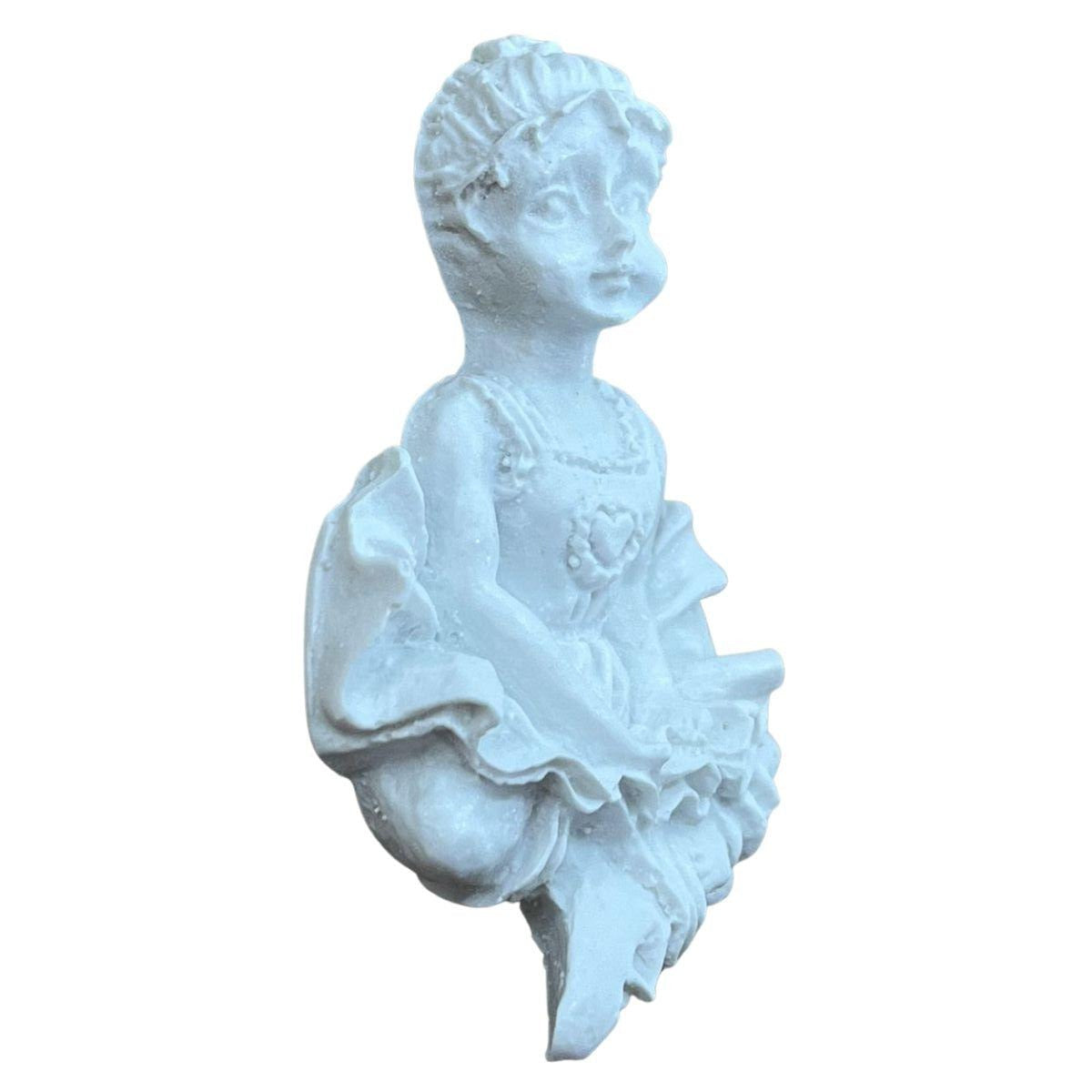 Aplique Bailarina Sentada Perna Cruzada 8x5,5cm Resina - Palácio da Arte