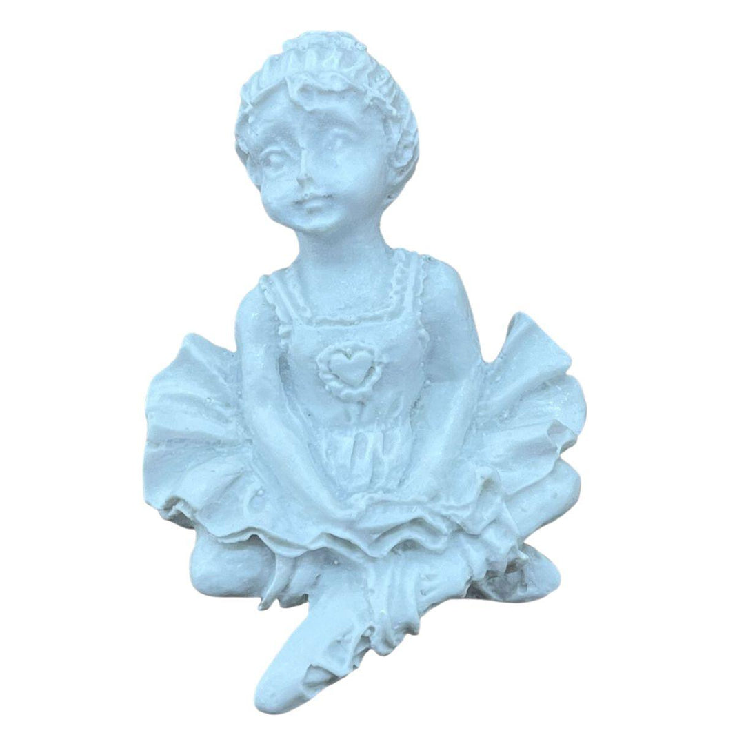 Aplique Bailarina Sentada Perna Cruzada 8x5,5cm Resina - Palácio da Arte