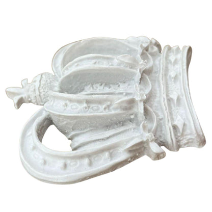 Aplique Coroa Imperial Rei 10x10,5x2,5cm Resina - Palácio da Arte