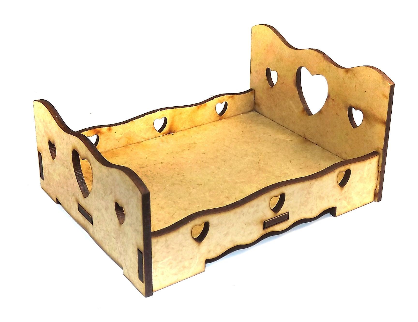 Miniatura Cama Coração 20x11cm em MDF - Palácio da Arte