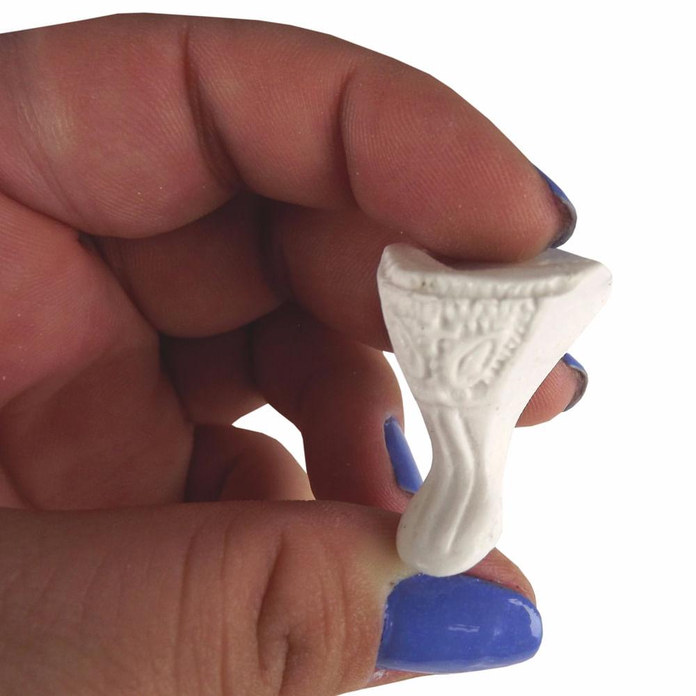 Pezinho Pata de Elefante em Resina 3x2,3x2,3cm com 4 unidades Resina - Palácio da Arte